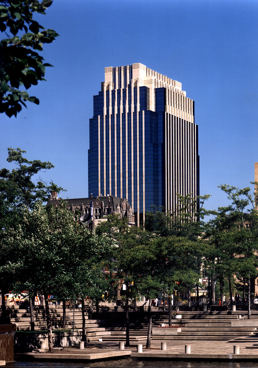 Lasalle Plaza tower